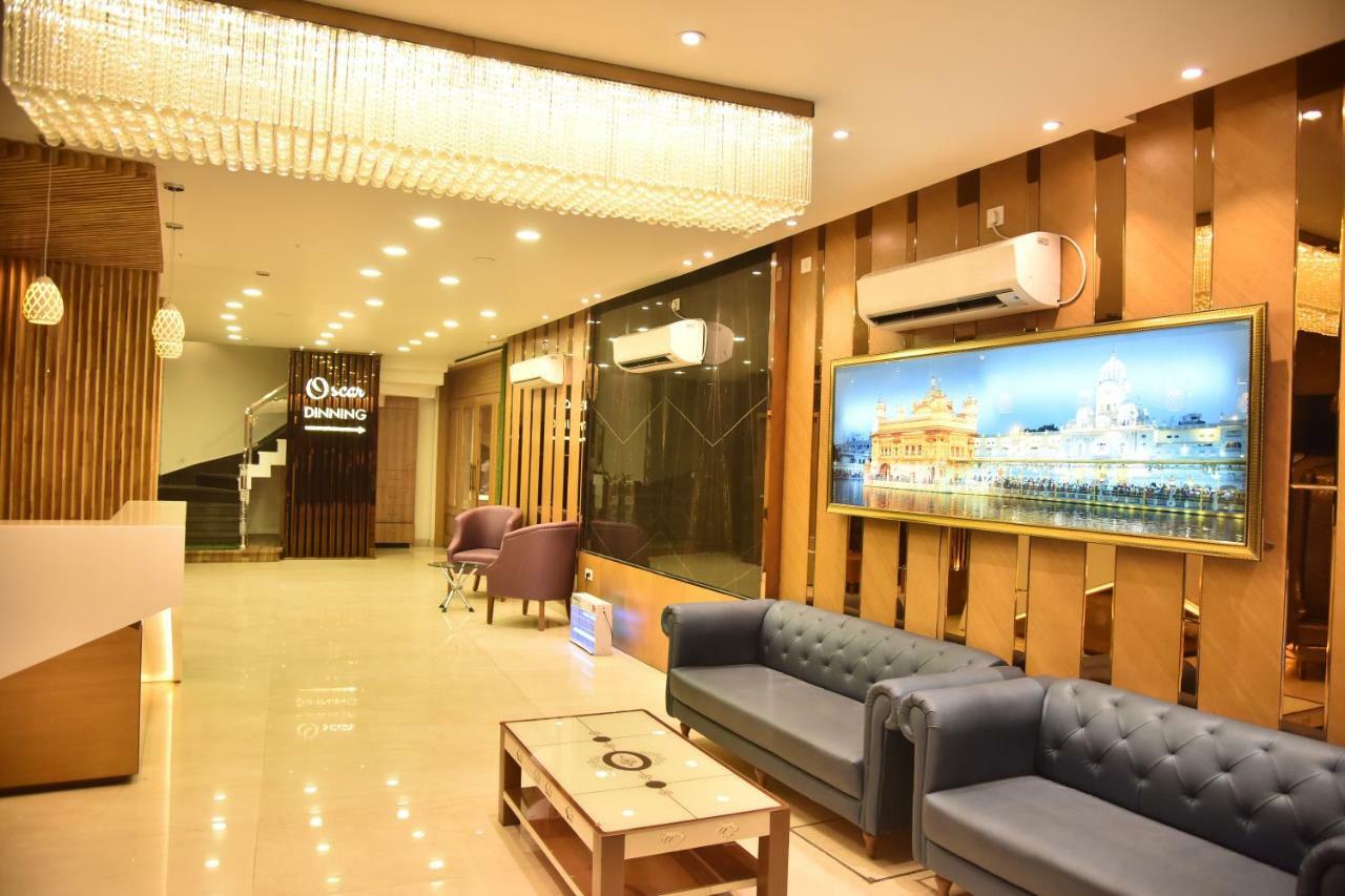 Hotel Oscar Amritsar Exterior foto