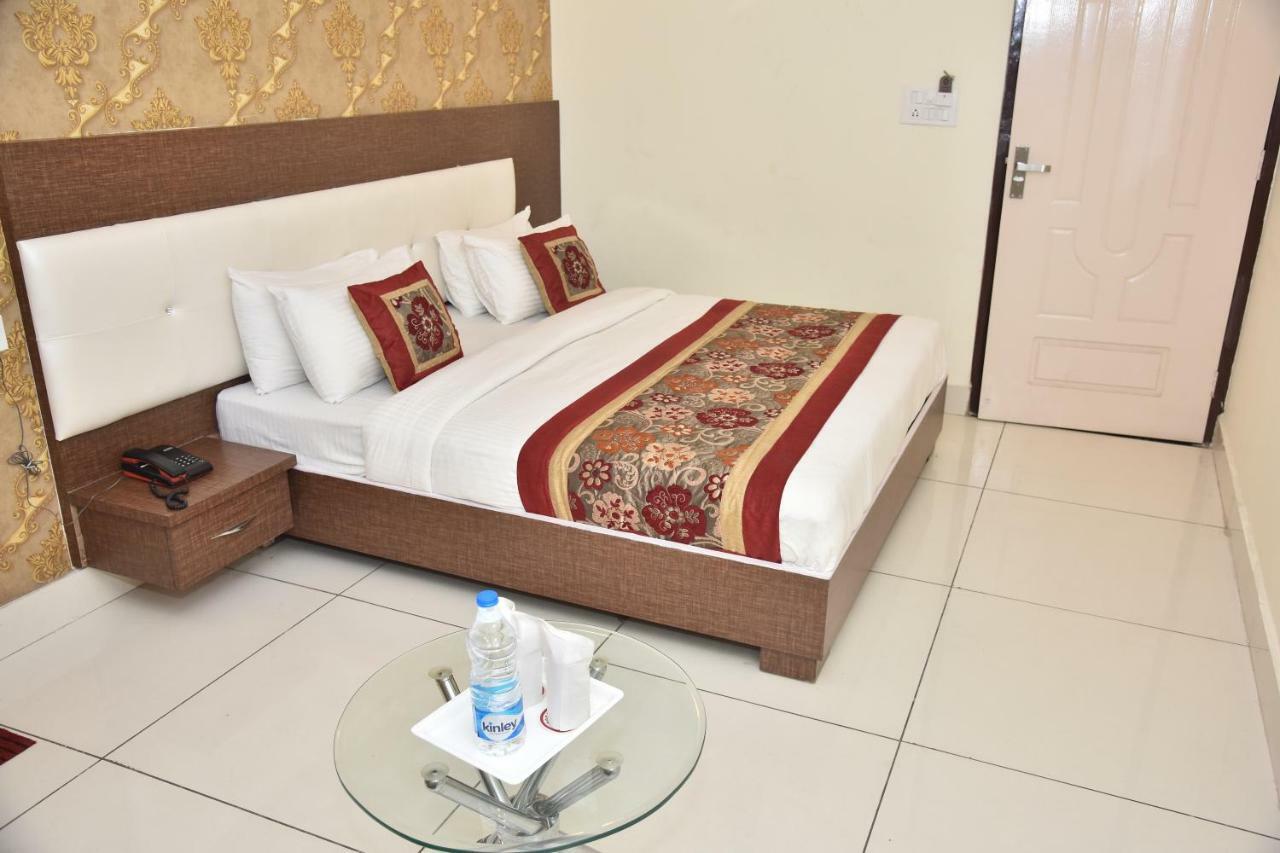 Hotel Oscar Amritsar Exterior foto